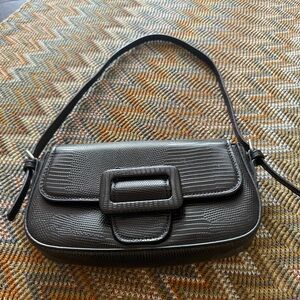 Elegant Black Shoulder Bag